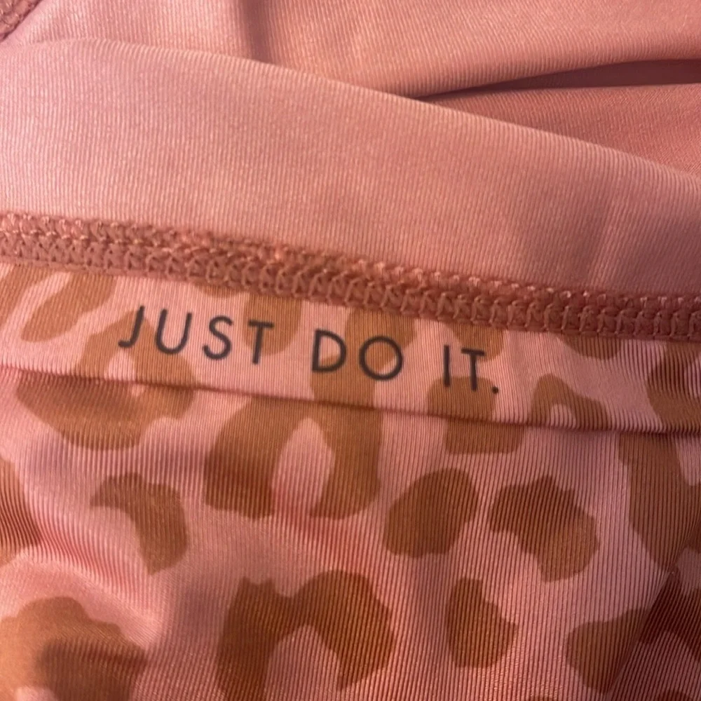 Nike Dri-Fit One Leopard Print Cropped Tank Top Orange XL